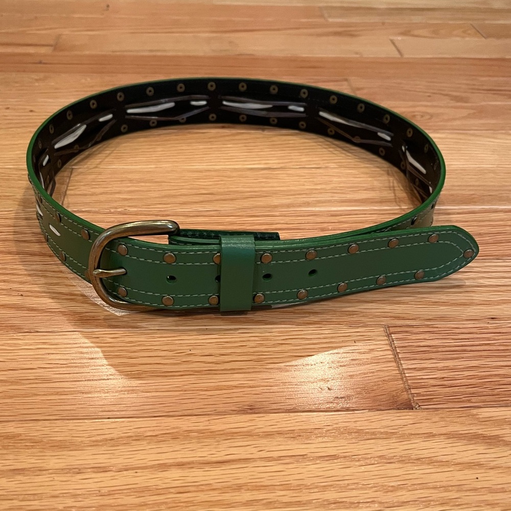 RARE Old Navy Leather Belt Green, Size Small EXCELLENT CONDITION